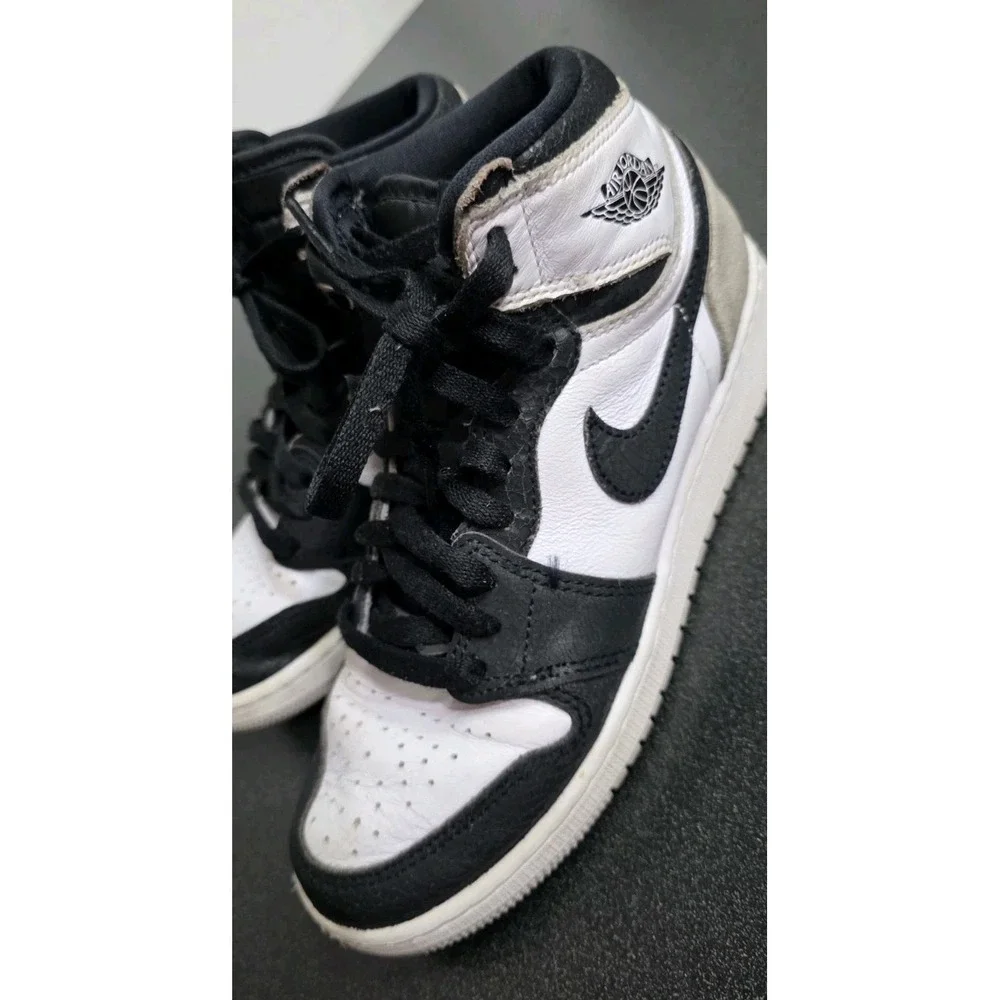 Nike Air Jordan 1 Retro High OG GS Stage Haze 5.5Y Woman‎ 6.5 Black 575441 108